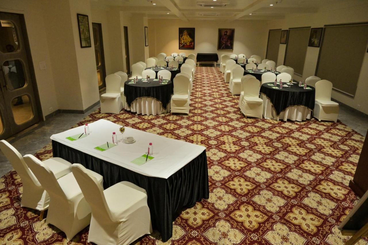 Stardom Resort Τζαϊπούρ Εξωτερικό φωτογραφία