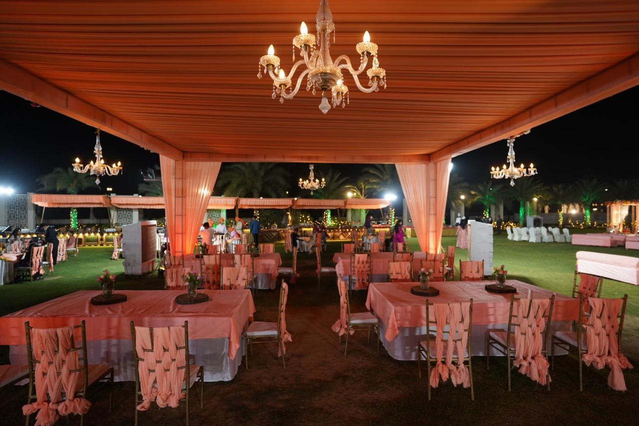 Stardom Resort Τζαϊπούρ Εξωτερικό φωτογραφία