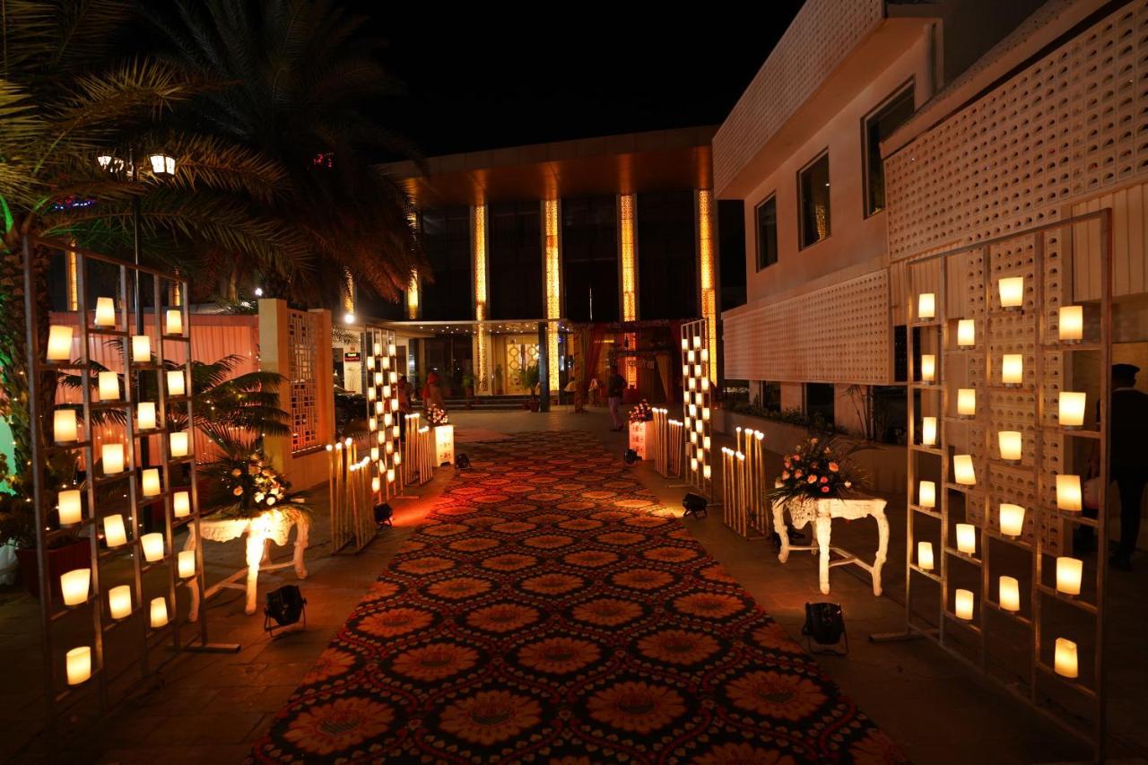 Stardom Resort Τζαϊπούρ Εξωτερικό φωτογραφία