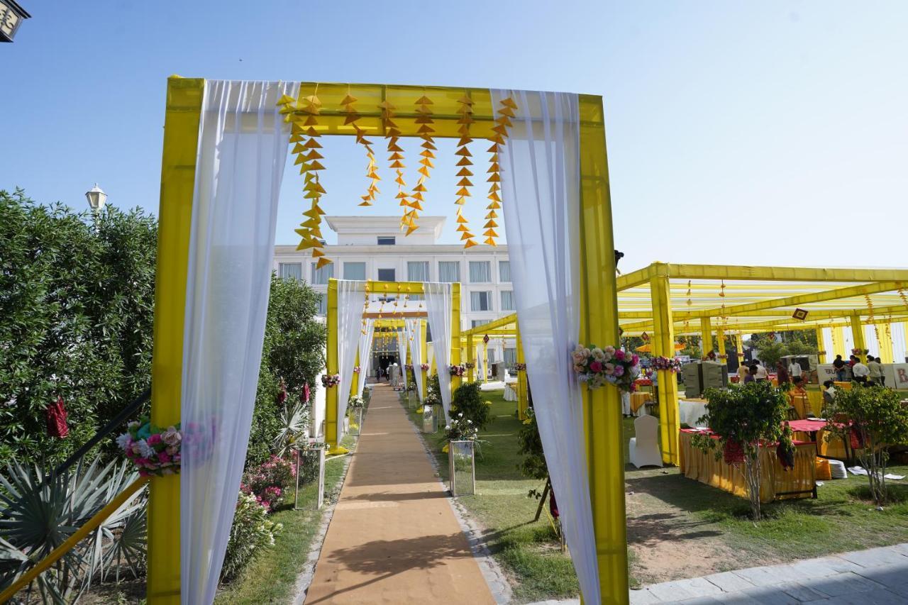 Stardom Resort Τζαϊπούρ Εξωτερικό φωτογραφία