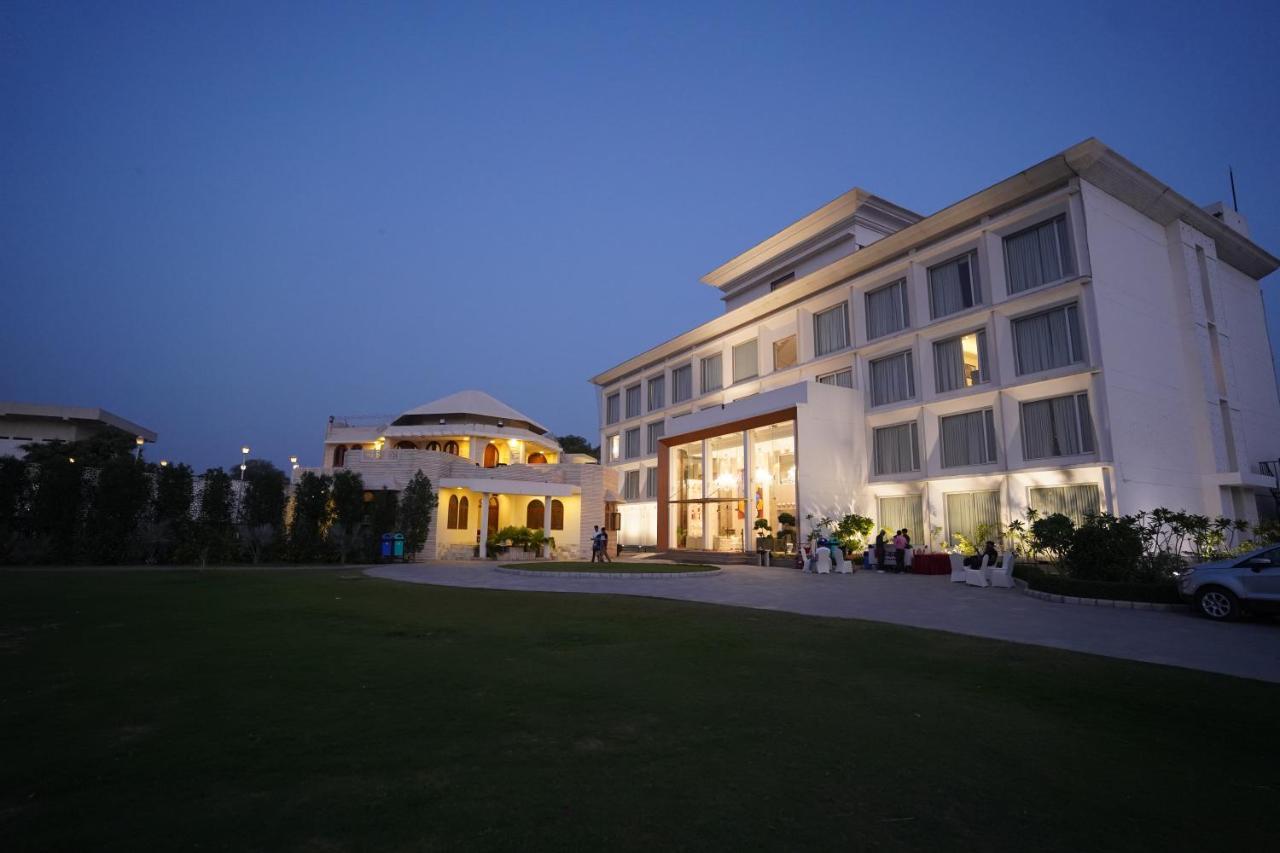 Stardom Resort Τζαϊπούρ Εξωτερικό φωτογραφία
