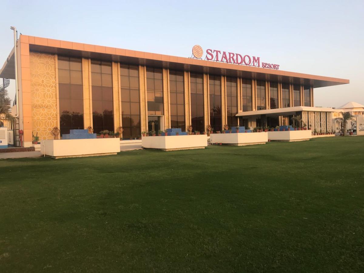 Stardom Resort Τζαϊπούρ Εξωτερικό φωτογραφία